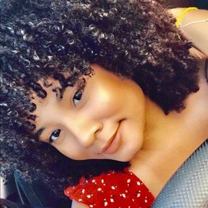 Meet your Posher, Beverly